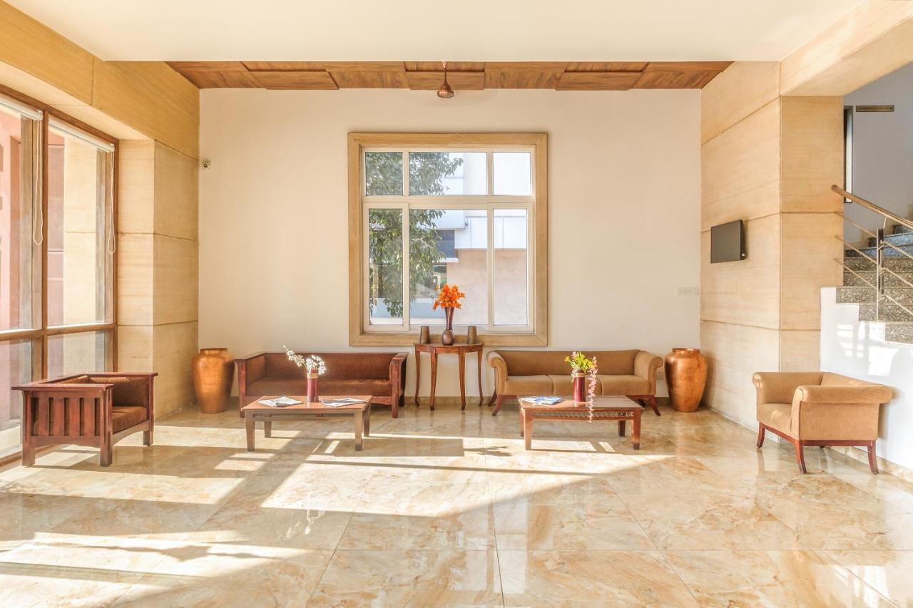 Hotel Opal Kolhapur Extérieur photo