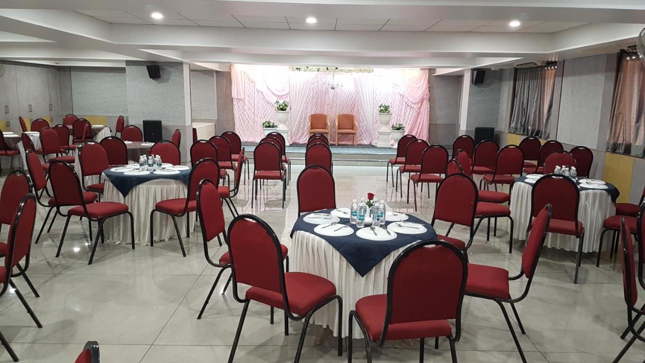 Hotel Opal Kolhapur Extérieur photo