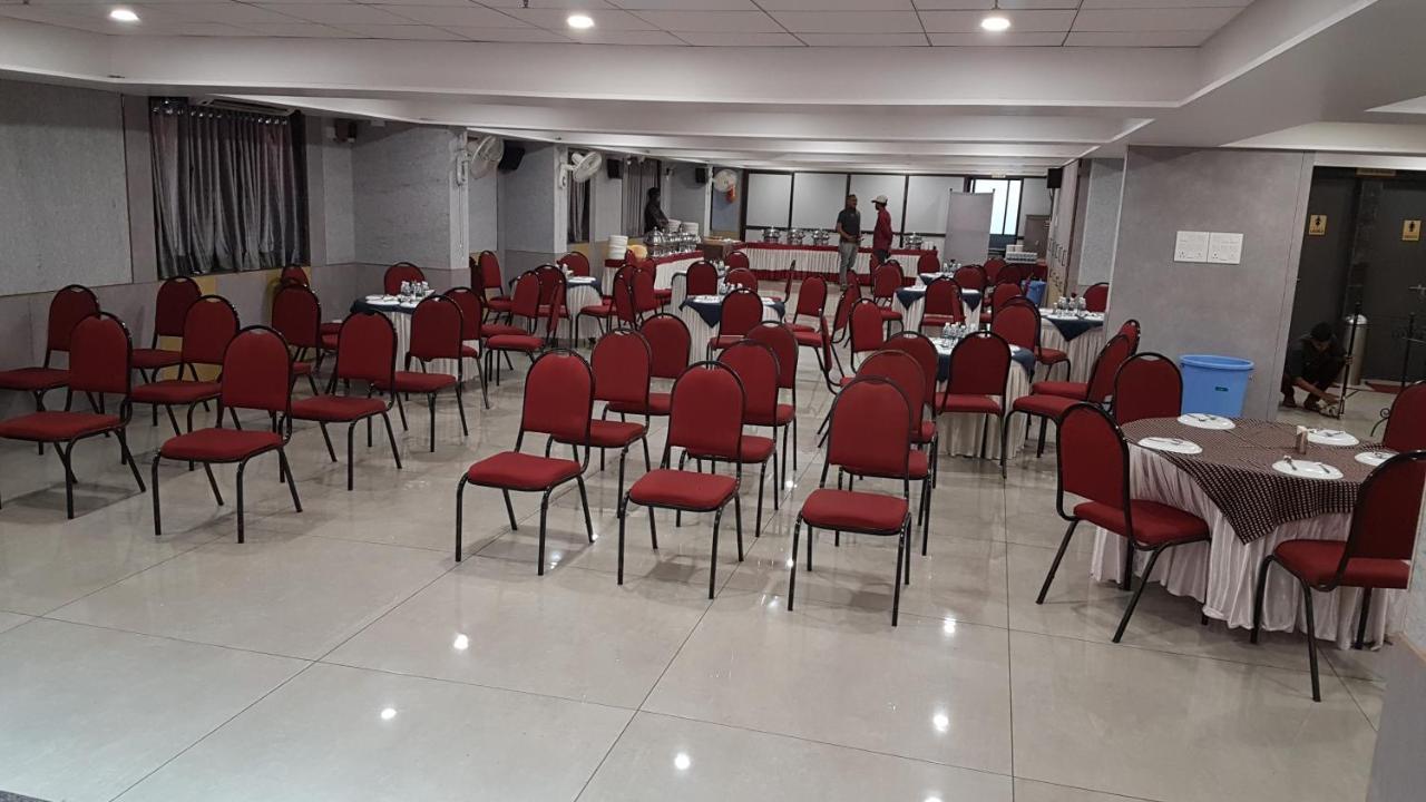 Hotel Opal Kolhapur Extérieur photo