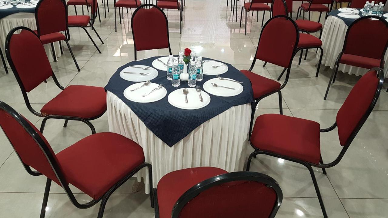 Hotel Opal Kolhapur Extérieur photo